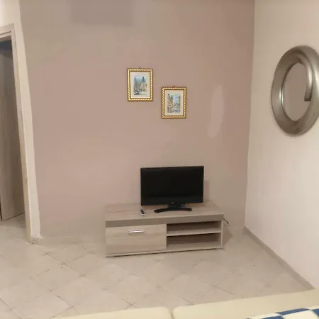Fanis Apartmán *