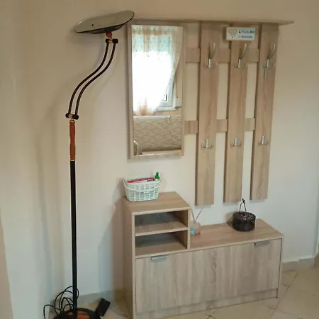 Fanis דירה לפטוקריה